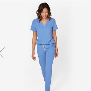 FIGS scrub set Large